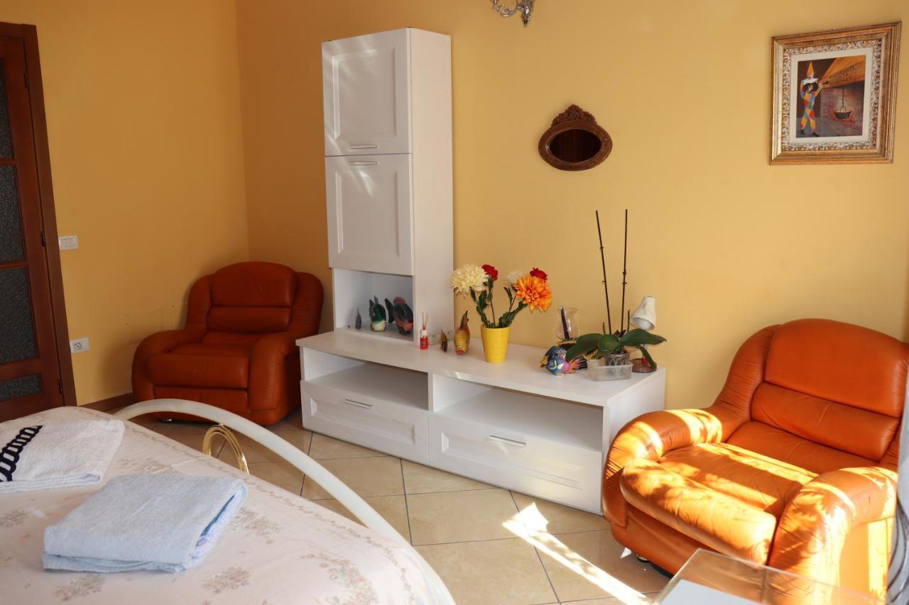Casa Andreea Vicino Al Centro Di Olbia Iun R5904 Apartman Kültér fotó